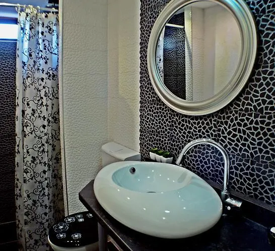 别墅 布尔格斯-安丁姆公寓别墅 *